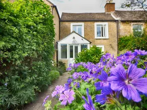 Woodbine Cottage - Image 2