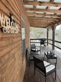 Black Bear Cabin - Giant Spa Tub- No Cleaning Fee - Image 3