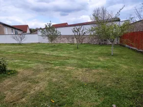 House on its 1000 m2 wooded and enclosed land - Image 3