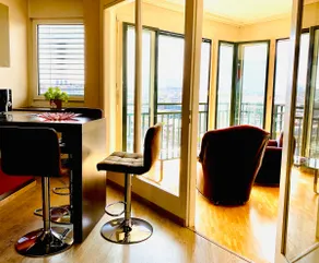 120 sqm flat with view over the Rhone and the Lake - Image 5