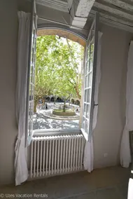 Beautiful apartment in the historic center of Uzès - Image 3