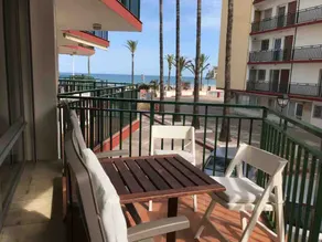 Peñiscola in the beachfront - Image 2