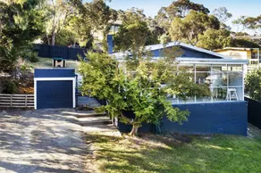 Mount Martha Beach Cottage - Image 2