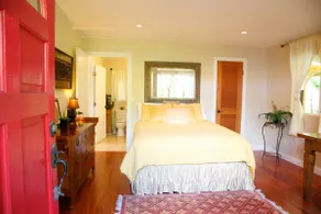 Borders State Oceanfront Land, A/C, Luxury - Image 2