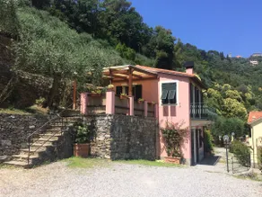 House near Portofino with a beautiful sea view - Image 2