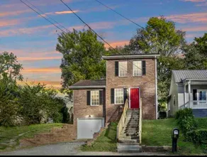 Fully Fenced 3 Bedroom Home Near APSU - Image 2