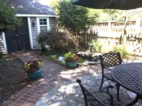 Cozy Ground Floor Apt in Historic Home - Image 4