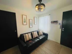 Spacious ground floor apartment with a backyard. - Image 5