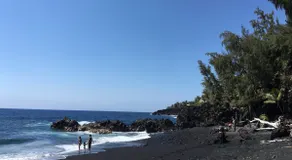 Bananarama Cottage, Black Sand Beach, A/C - Image 3