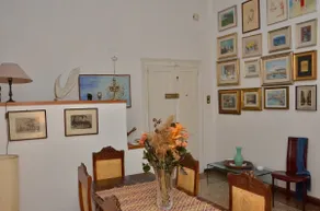 BRIGHT & AMPLE APARTMENT - Image 3