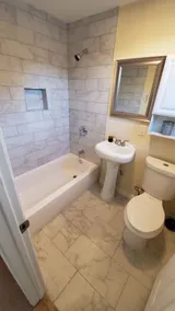 Central San Diego! Your home away from home! - Image 4