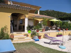 Maisonette in property with pool - Image 3