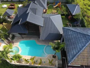 Jacuzzi, pool and bar 3 bedroom villa. - Image 2