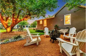 THE NEST-CHARMING HOME 1 BLK TO DOWNTOWN MCKINNEY! - Image 2