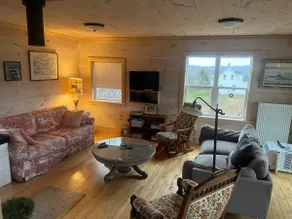 Entire House/Mill/modern vintage on 35 Acre Pond - Image 3