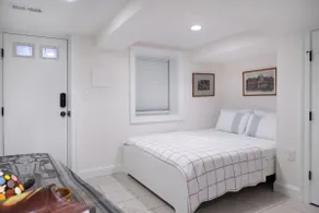 Comfy, clean one-bedroom unit in Columbia Heights - Image 3