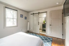 Renovated 2BR-Convenient to NoDa & CLT Lightrail - Image 4