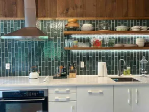 Secluded Fernwood Chalet, Hot Tub, & Sauna House - Image 3