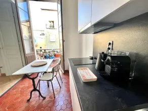 Wilson 2-bedroom apartment – Downtown - Image 3