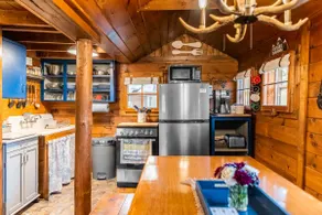 Cozy Cabin+Loft - Easy Access to Lake & ITS Trails - Image 4