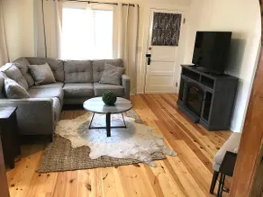 Entire House in Historic Downtown Cartersville - Image 4