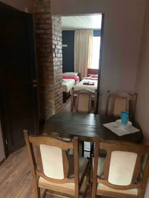 D8 - 1 bedroom, 2 beds, kitchenette, free wifi! - Image 3