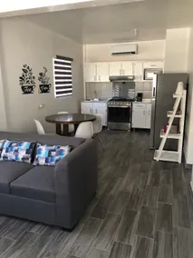 Cozy apartment in an exclusive area - Image 2