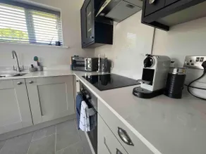 Silver Stag Properties, 3 BR Sandstone Lodge - Image 4