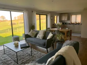 Quiet luxury rural cottage with fantastic views. - Image 2