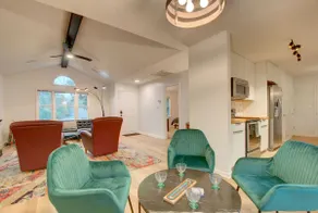 Scandi-Chic Retreat in Madison-Pets stay free! - Image 3