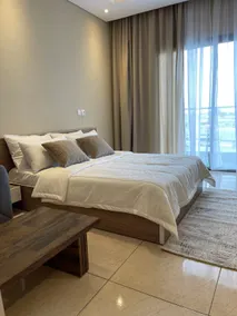 Luxury 1-room apartment in Abidjan - Image 3