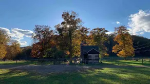 Rustic Bear Creek Cabin - Image 4