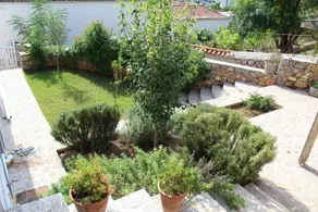 Charming house with spectacular views - Image 2