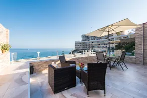 Seashore Bungalow Stunning - Image 2