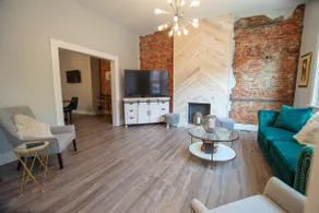 Elegant & Cozy Escape - 5Beds/2.5Bath - Sleeps 10 - Image 3