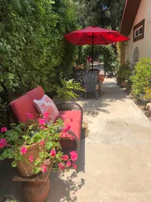 Tranquil Studio w/ private patio - Image 4