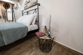 Beautiful and Renovated apartment in the Old Town - Image 4