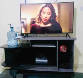 Cosy apt near town with WiFi & parking - Image 4