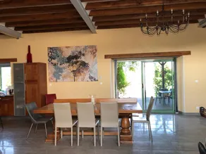 Beautiful country home - Image 2