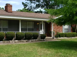 The Red Hen: Staycation! Swimming, Man Cave, Atari - Image 2