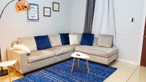 Upscale Townhouse, 6 min to DHR King Size Bed ! - Image 3