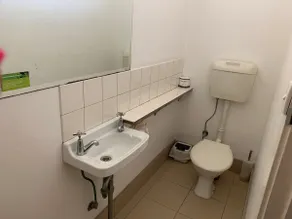 1 Bedroom with private bathroom - Image 5
