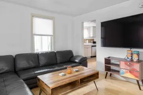 Private+Beautiful Downtown Pad- Near Church St - Image 5
