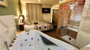 Your Stopover - Jungle Sauna & Spa - Image 5