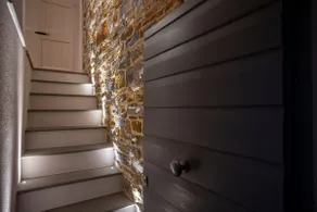 old medieval apartment - Image 5