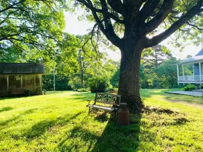 Newly Remodeled Home Sleeps 14; 3 miles to Montauk - Image 5
