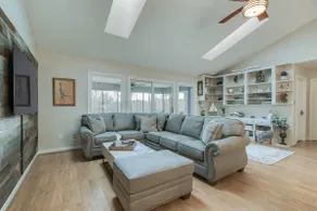Knoxville| Hidden Gem| Amenities Galore - Image 5