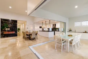 Exquisite Riverside Living, Noosaville - Image 3