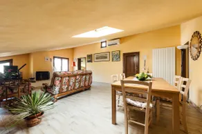 Tuscan house with private pool near Lucca - Image 2