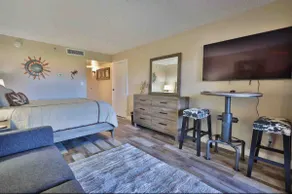 Oasis in Scottsdale w/Balcony & Resort Pool Access - Image 4